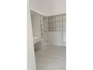 Vendo Casa en Aires de Batan “VISTA al LAGO