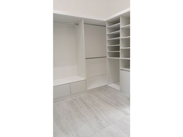 Vendo Casa en Aires de Batan “VISTA al LAGO