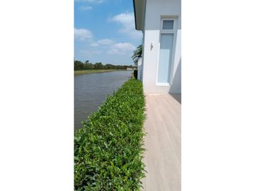Vendo Casa en Aires de Batan “VISTA al LAGO
