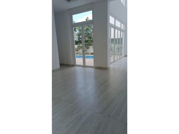 Vendo Casa en Aires de Batan “VISTA al LAGO