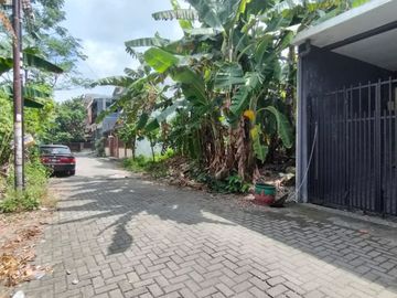 Tanah barat kampus UPN, seturan, Depok, Sleman