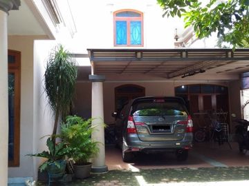 Rumah Hook 2 Lantai Siap Huni. Pondok Betung Tangerang Selatan