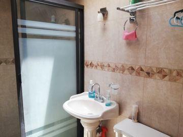 CASA EN VENTA  ATRAS  DE WALMART SAN MANUEL, SOBRE BULEVARD 22 SUR