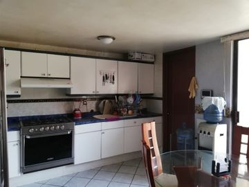 CASA EN VENTA  ATRAS  DE WALMART SAN MANUEL, SOBRE BULEVARD 22 SUR