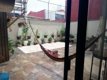 CASA EN VENTA  ATRAS  DE WALMART SAN MANUEL, SOBRE BULEVARD 22 SUR