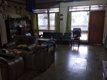 Rumah Dengan 6 KT Di Tebet Barat Jakarta Selatan - LT 5151