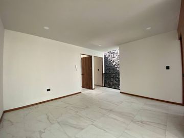 Casa en Venta - Parque Quintana Roo - Lomas de Angelopolis III