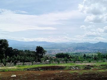 Promo rumah villa 2 lantai view pegunungan Bandung Barat