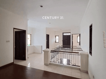 Disewakan Rumah Cantik Siap Huni Di Cluster Aman Nyaman Dan Asri