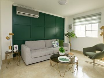 Venta de Casa Modelo Marina en Urb. Casa Laguna, Samborondon, cerca de Plaza Lagos, C.C. Dorado.