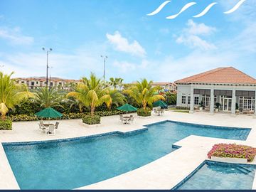 Venta de Casa Modelo Marina en Urb. Casa Laguna, Samborondon, cerca de Plaza Lagos, C.C. Dorado.