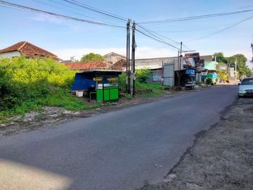 Tanah 547 Meter Persegi Di Jl Babarsari Dekat Kampus Atmaja dan YKPN