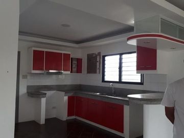 Two Storey House and Lot for Sale with 3 Bedroom in Angeles