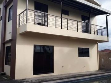 Two Storey House and Lot for Sale with 3 Bedroom in Angeles