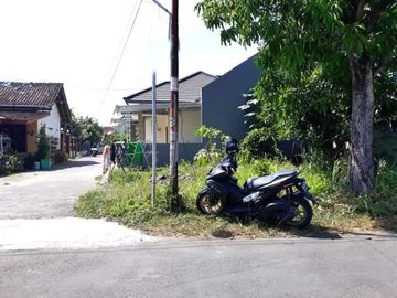 Tanah Murah Lingkungan Nyaman Strategis di Purwomartani
