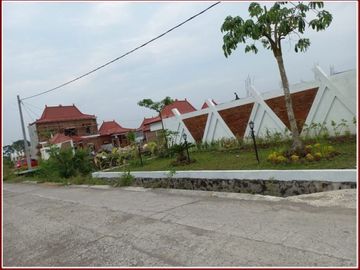 1 Tersisa!! Rumah Megah Jawa Klasik di Prambanan