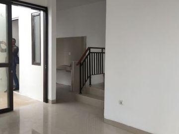 Rumah Mewah Cluster Minimalis Dekat Summarecon Bekasi Utara