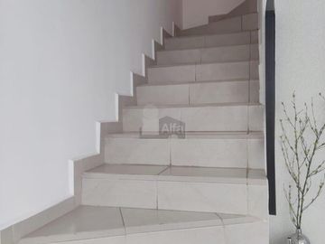 Casa en venta al poniente de Saltillo Fracc. Triana modelo aranda
