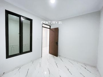 Dijual Rumah 2 Lantai Siap Huni Di Pondok Ungu Permai Bekasi