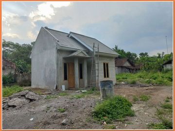 Rumah Luas 85 m2 Murah Pol di Prambanan Village II