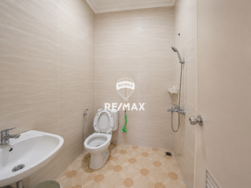 DIJUAL CEPAT! Rumah Semi Furnished 4 Lantai di Sunter Agung, Jakarta Utara