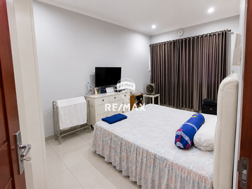 DIJUAL CEPAT! Rumah Semi Furnished 4 Lantai di Sunter Agung, Jakarta Utara
