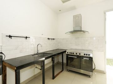 Rumah Terawat 14 Menit ke Gerbang Tol Jati Asih 2 Hadap Timur J-46505