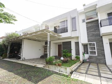 Rumah Terawat 14 Menit ke Gerbang Tol Jati Asih 2 Hadap Timur J-46505