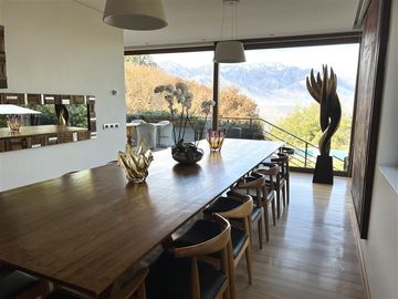 Casa en Venta en Sta María de Manquehue | Casa en Venta | (6D6B) | Vitacura |One Propiedades