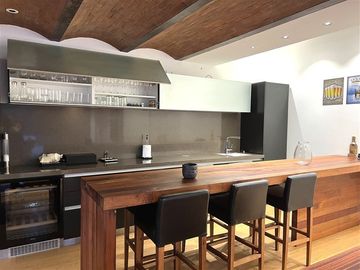 Casa en Venta en Sta María de Manquehue | Casa en Venta | (6D6B) | Vitacura |One Propiedades