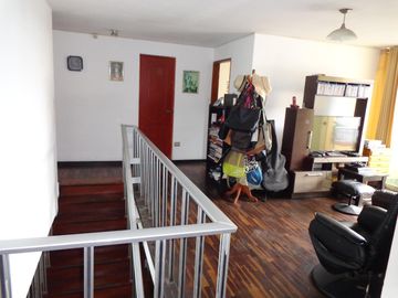SE VENDE CASA EN URB. CHAMA - SURCO