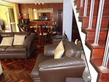 SE VENDE CASA EN URB. CHAMA - SURCO