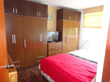 SE VENDE CASA EN URB. CHAMA - SURCO