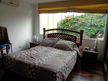 SE VENDE CASA EN URB. CHAMA - SURCO