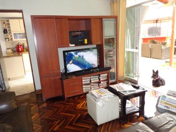 SE VENDE CASA EN URB. CHAMA - SURCO