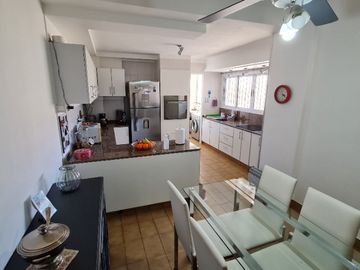 Semipiso en venta en Lanus Oeste
