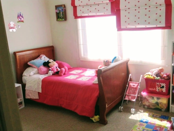 Acogedora casa en venta de 4 dorm. en Chicureo piedra roja