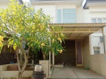 Disewakan Rumah Bagus Murah Siap Huni di Prambanan Residence, Surabaya