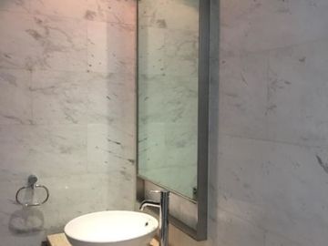 DIJUAL APARTEMENT SEMI FURNISH di The Peak Residence