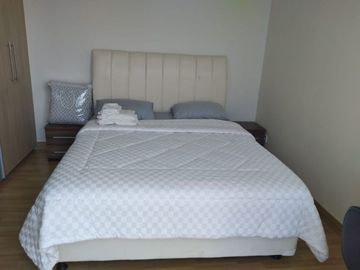 DIJUAL APARTEMENT SEMI FURNISH di The Peak Residence