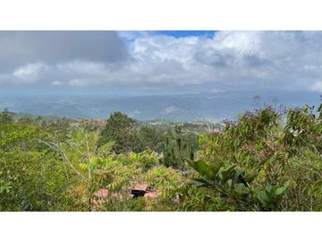 SE VENDE CASA DE CAMPO EN ALTOS DE CAMPANA