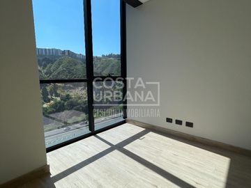 Oficina Edificio REITZ III/ Metro El Salto/ Calle Limache/