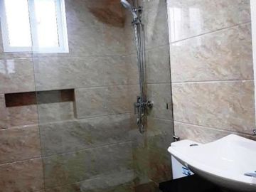 Modern House and Lot for Rent with Private Pool in Brgy. Hen