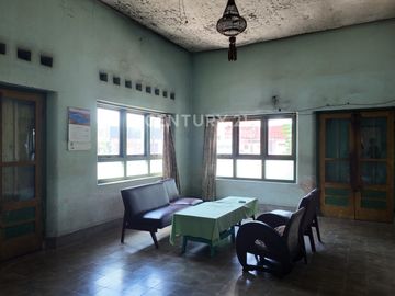 Rumah Strategis Untuk Kantor Dan Usaha Di Klaten Tengah