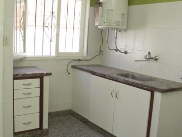 Casa en venta - 5 Dormitorios 3 Baños - Cocheras - 180Mts2 - Necochea