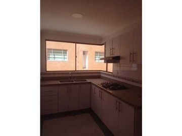 VENDO  OPORTUNIDAD, APARTAMENTO 3 ALCOBAS, BUENAVISTA