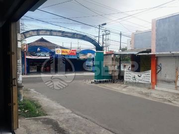 Rumah Dijual Jogja pingir jl strategis cck usaha dkt UGM jl kaliurang km 8