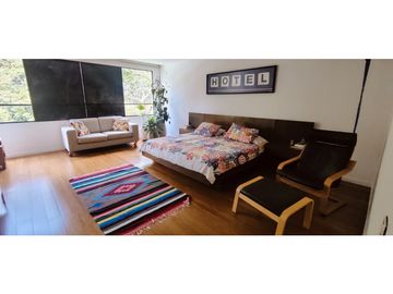 Venta de casa Sector Las Callejas. Area 421m2