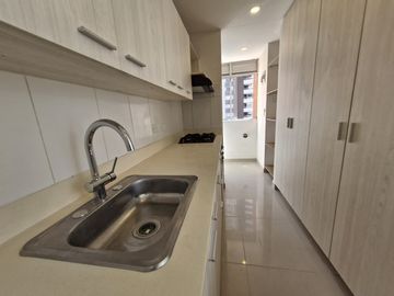 apartamento en arriendo en prados de sabaneta. Cod A515570