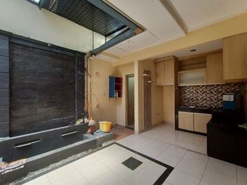 Rumah di cluster jatiwaringin pondok gede bekasi djt tol jatiwaringin